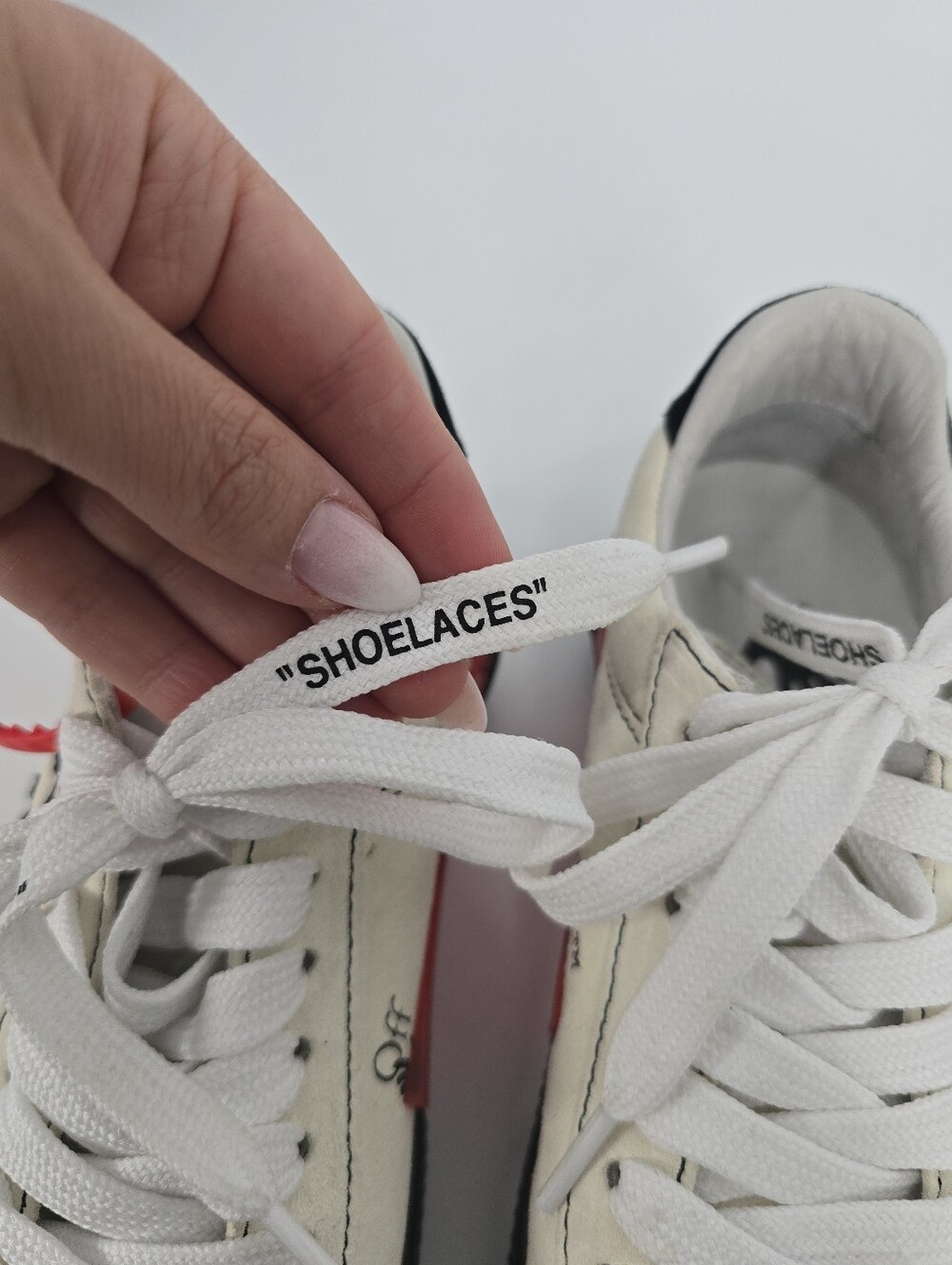 Off White New Arrow Low Vulcanized White Black Sneakers Size 35 US 5 - Picture 4 of 16